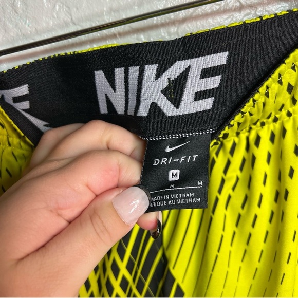 Boys Nike Dri Fit Shorts - Picture 7 of 9